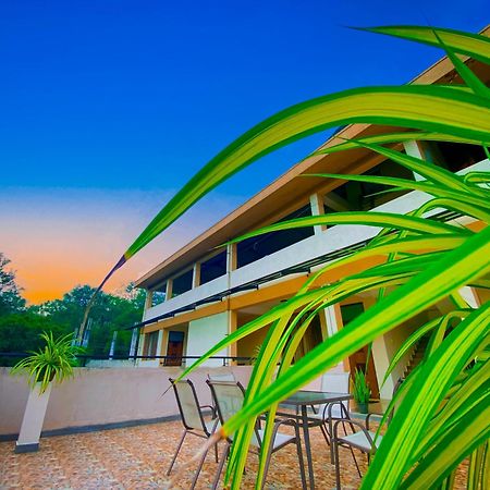 Sparkling Resort Kataragama Exterior photo